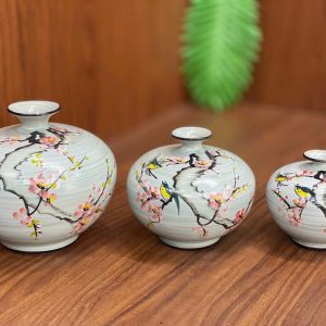 Bình Hoa Gốm Sứ Dáng Tròn Vẽ Hoa Văn – Quà Tặng Doanh Nghiệp - góc ảnh 2