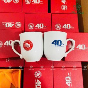 Set 2 Cốc Sứ Kèm Đĩa Và Thìa Hộp Quà In Logo Doanh Nghiệp - góc ảnh 3