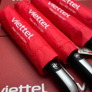 Bộ quà tặng Viettel bình nước và ô gấp in logo - góc ảnh 1