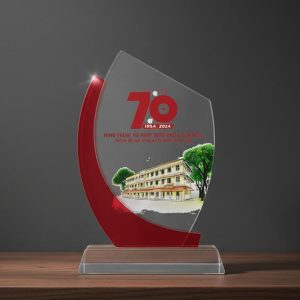 Kỷ Niệm Chương Pha Lê Dáng Cánh Buồm Ngọn Lửa - góc ảnh 4